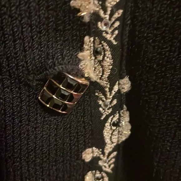 St.John Evening By Marie Gray skirt suit. - Picture 9 of 12